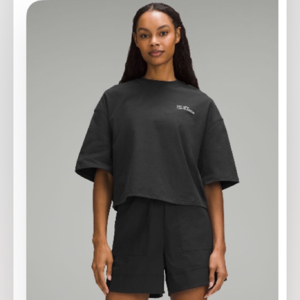 Brushed Heavyweight Cotton Cropped Crew Tee 
Colour Black. Size S *Graphic*.